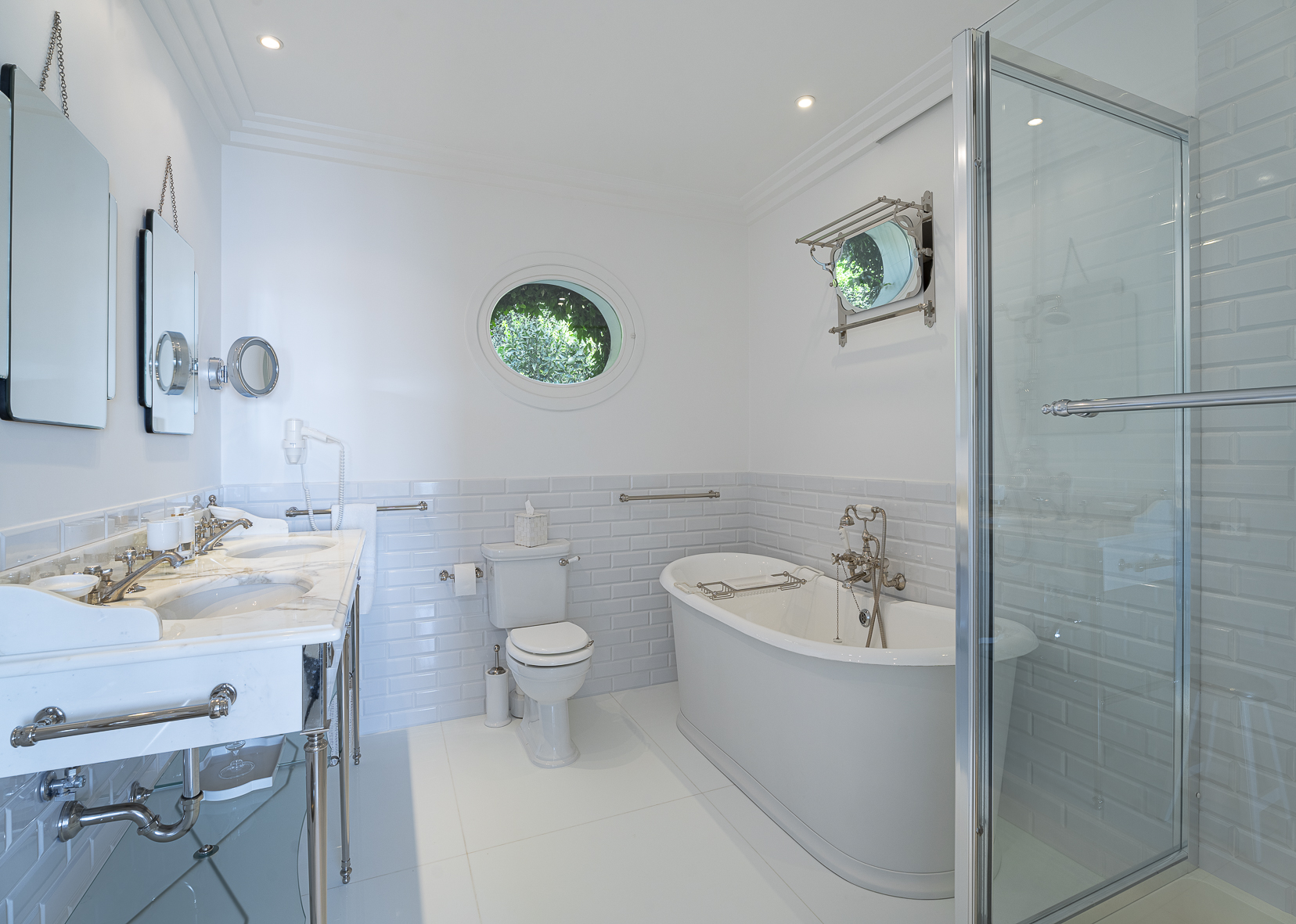 Waterfront Villa — photo 23